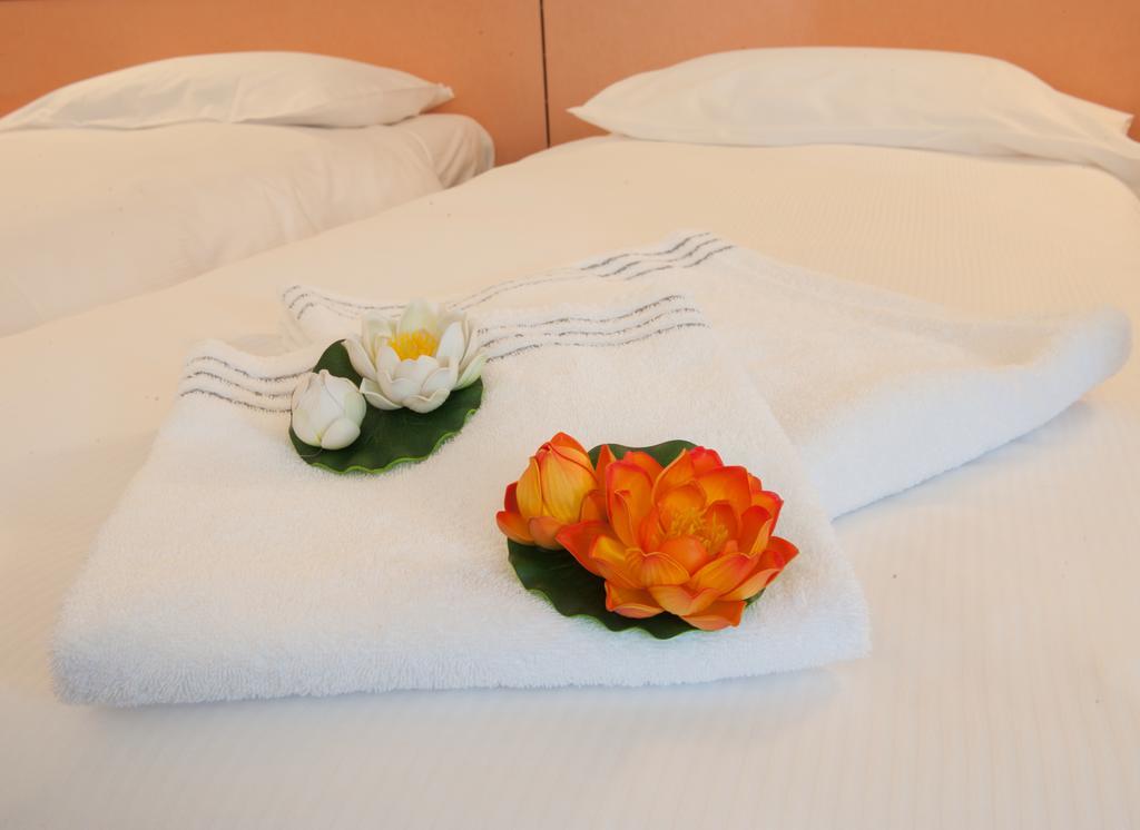 Hotel Bahnhof Haus Chiasso Luaran gambar