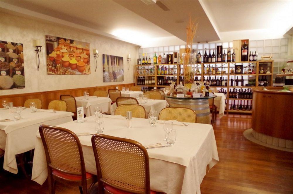 Hotel Bahnhof Haus Chiasso Luaran gambar
