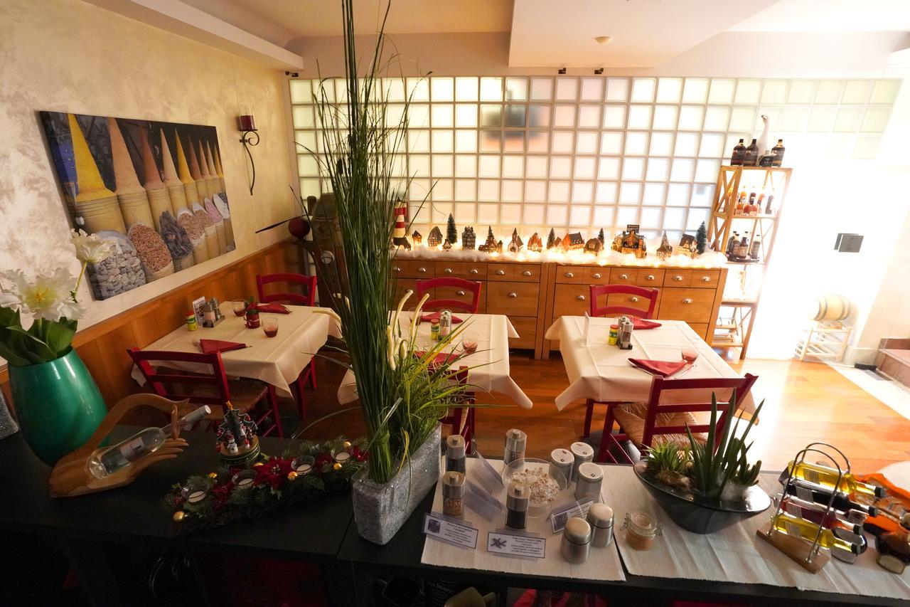 Hotel Bahnhof Haus Chiasso Luaran gambar