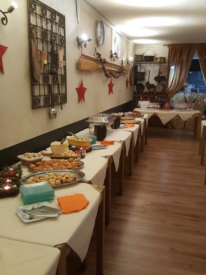 Hotel Bahnhof Haus Chiasso Luaran gambar