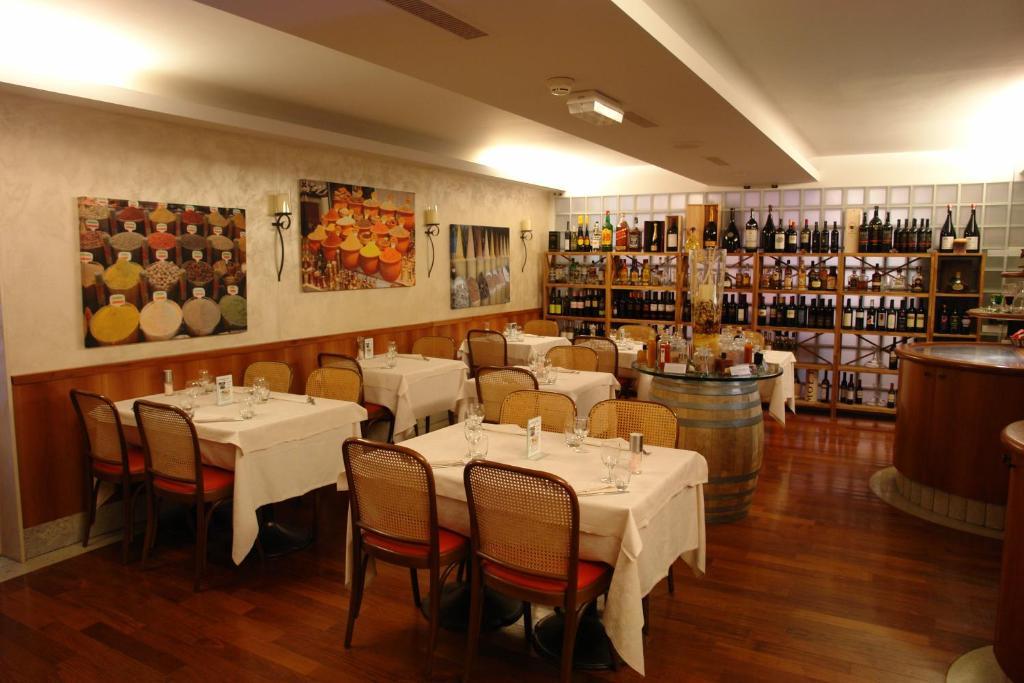 Hotel Bahnhof Haus Chiasso Luaran gambar
