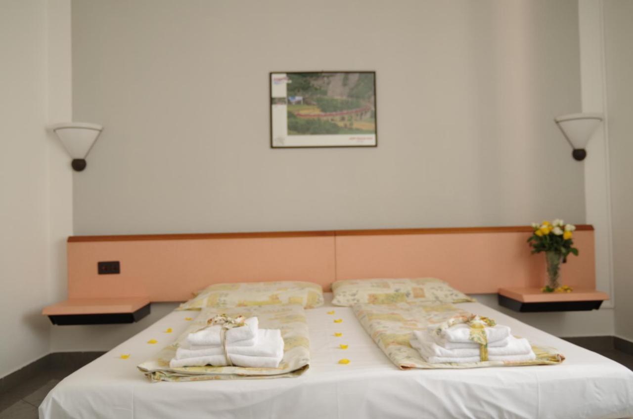 Hotel Bahnhof Haus Chiasso Luaran gambar